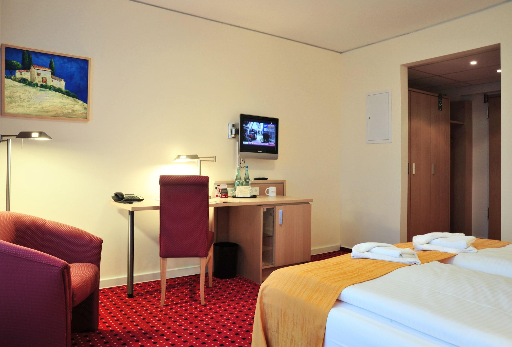 Airporthotel Berlin-Adlershof מראה חיצוני תמונה
