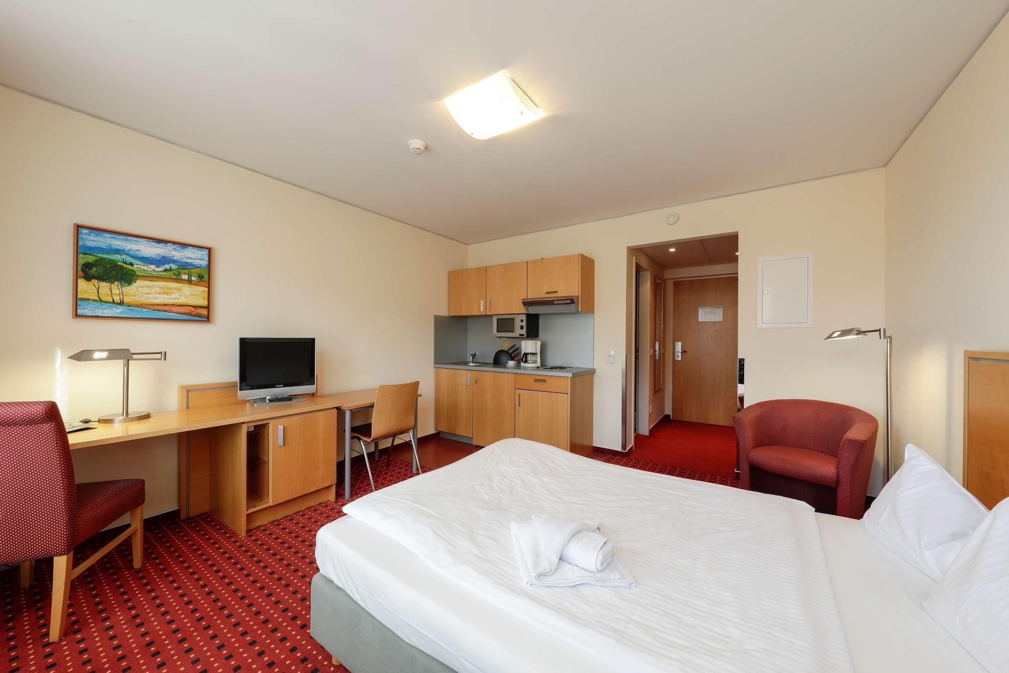 Airporthotel Berlin-Adlershof מראה חיצוני תמונה