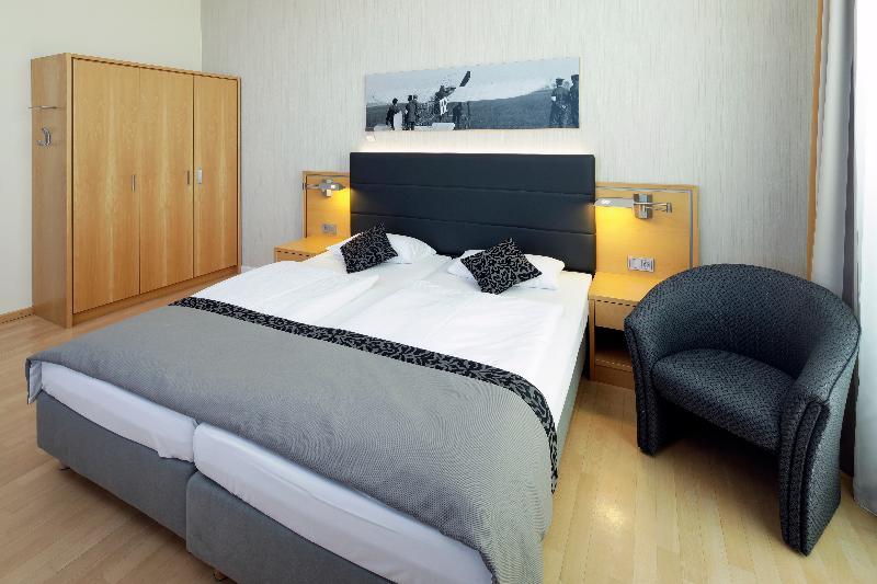 Airporthotel Berlin-Adlershof מראה חיצוני תמונה